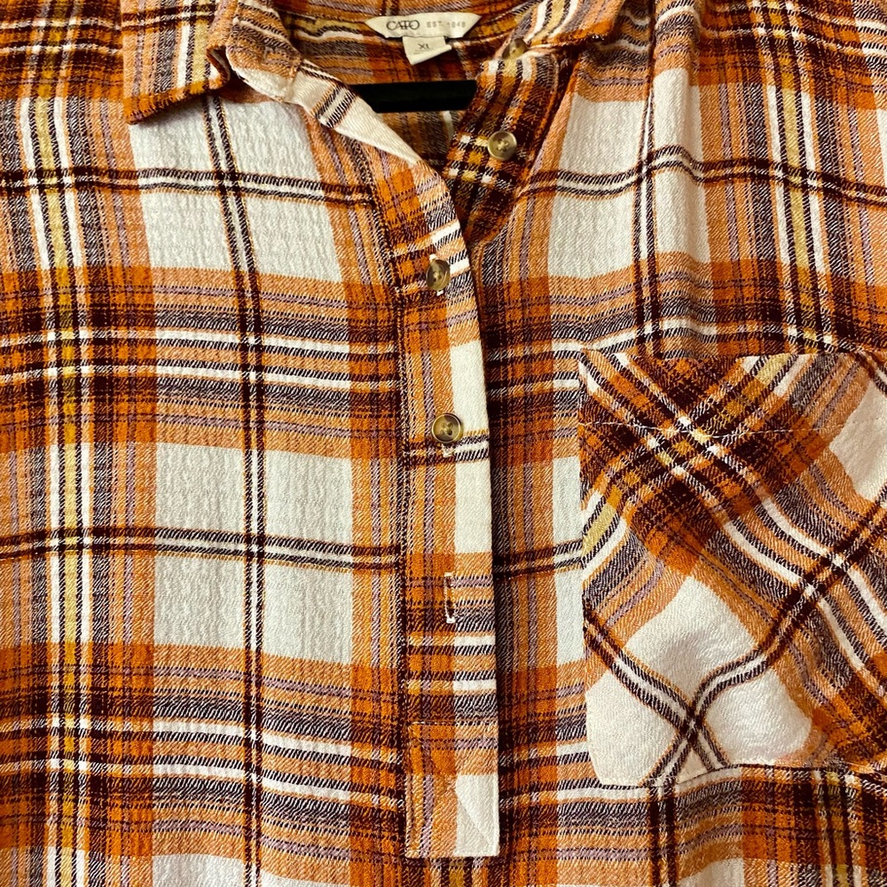 Plaid XL long sleeve top by Cato with buttons on the back . Brown, gold stripe - Picture 4 of 5